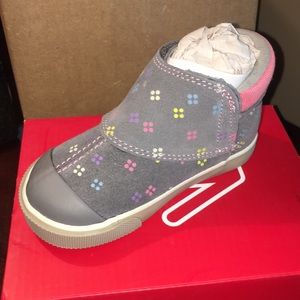 NIB Monroe Grey Suede